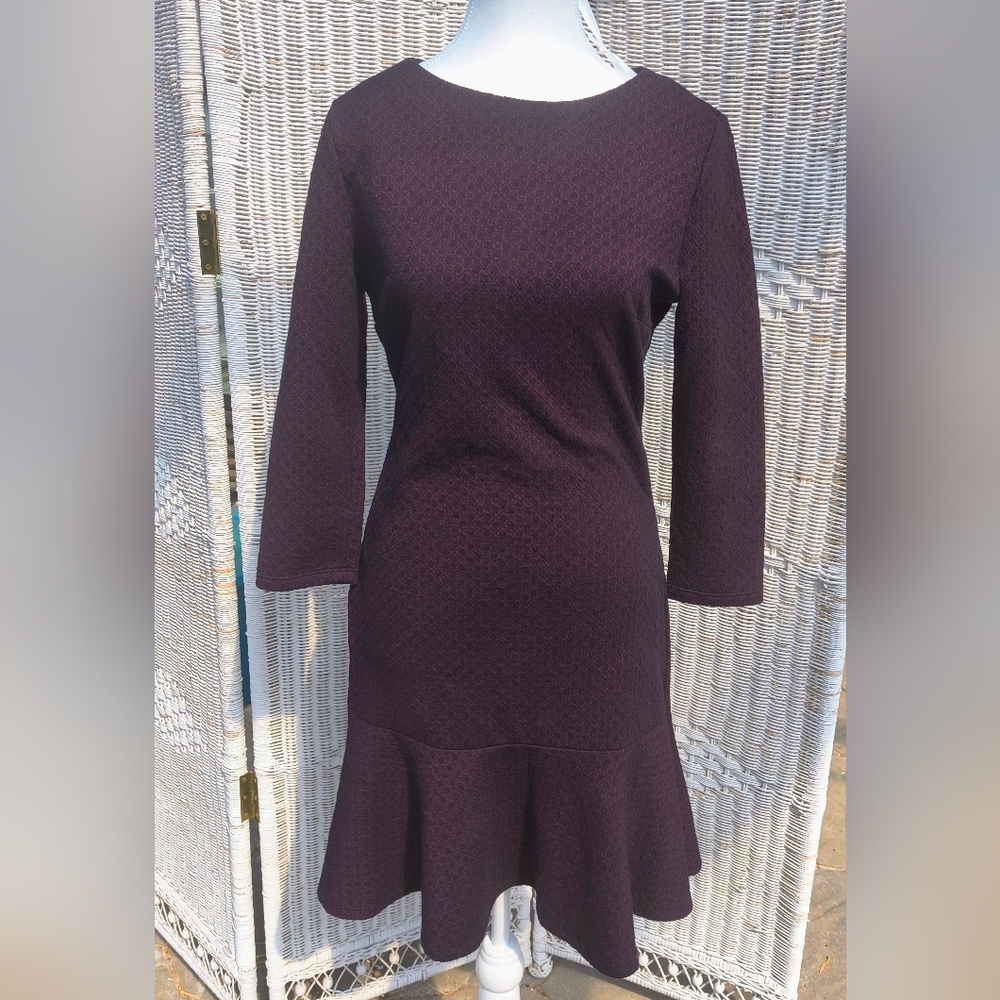 Ivanka Trump Ruffle Hem Sheath Dress Size 4 Purple & Black Back Zip 3/4 Sleeve